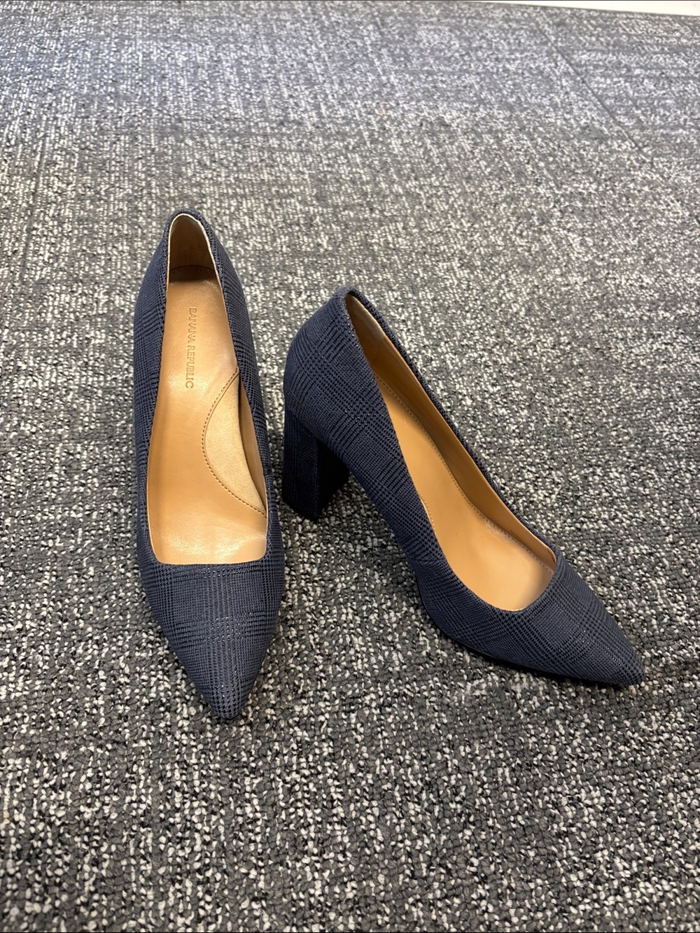 Banana Republic Navy Textured Pointed Block Heel Pumps